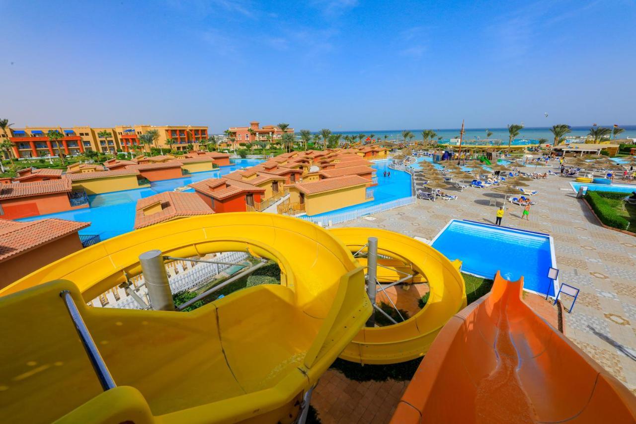 titanic-resort-aqua-park-palace-hurghada