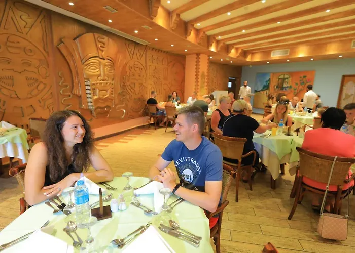 منتجع Titanic Palace Families And Couples Only 5*